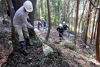 被災地ボランティア1