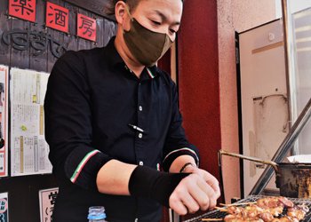 すずや_焼き風景