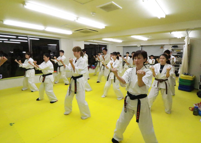 誠真会館 東伏見道場_一般クラス女性