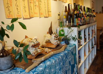 沖縄倉庫_店内2