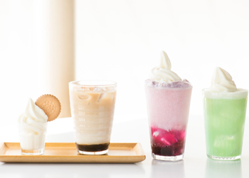 六都なおきち_フロート各種&ソフトクリーム