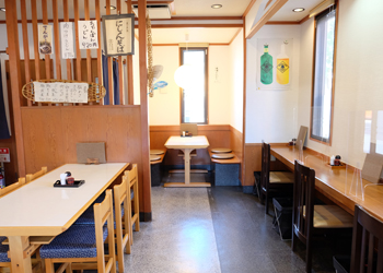 そば処大村_店内テーブル席