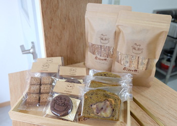 mao-chai.cafe_ほうじ茶と和栗のケーキ