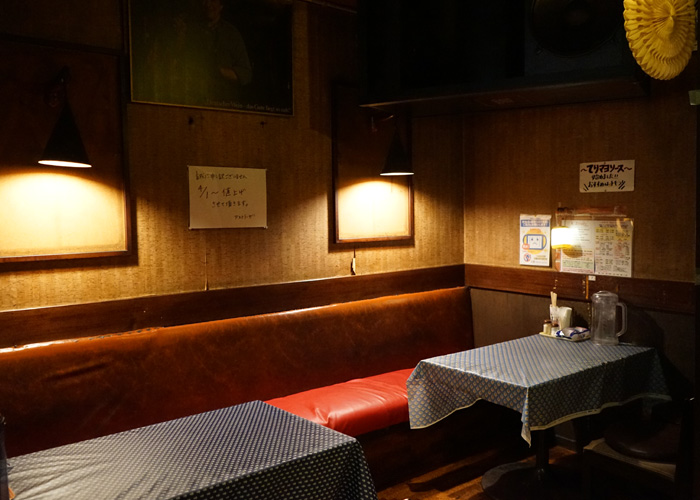 洋食 アストラーザ_店内2